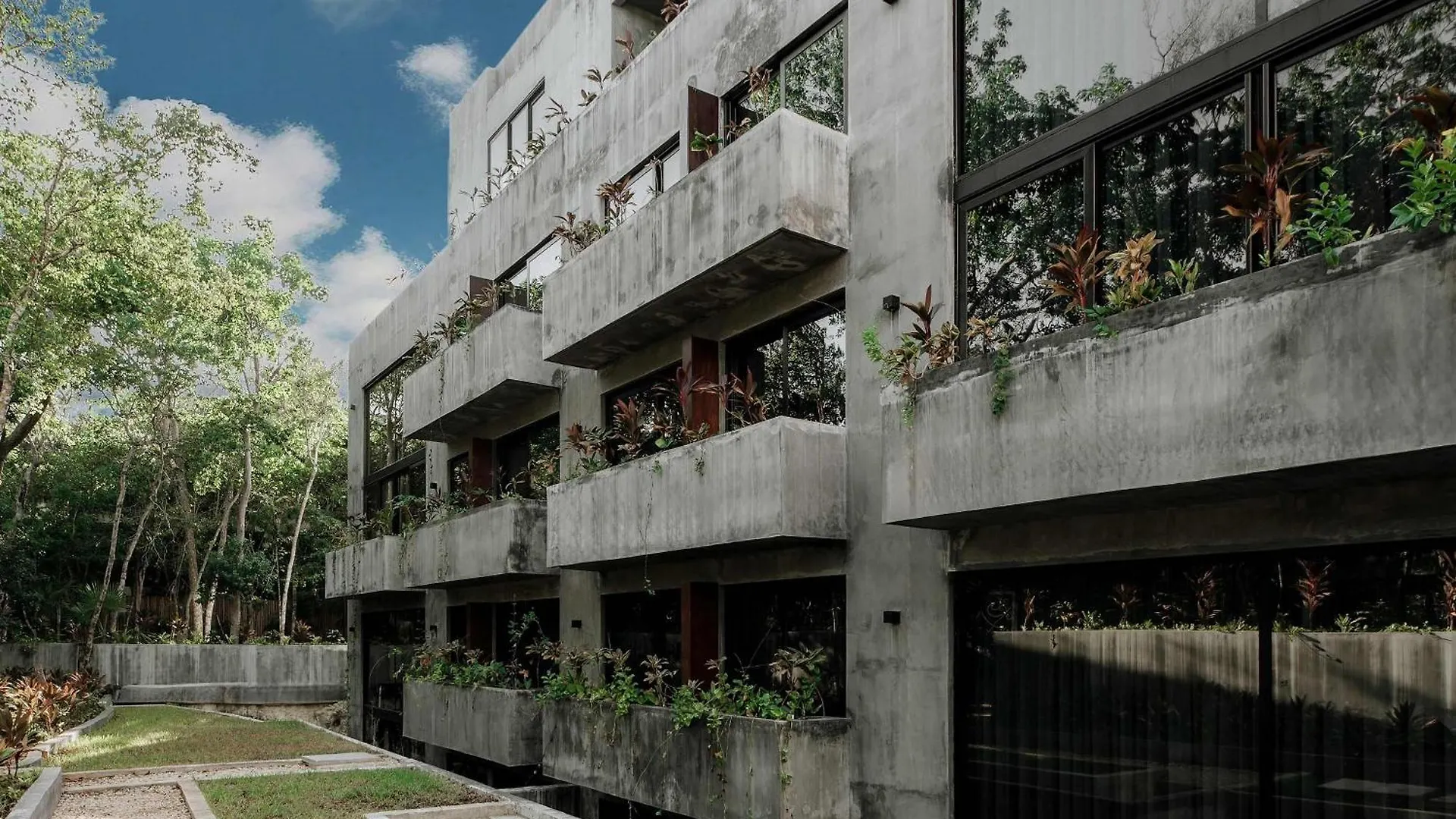 Barneys New York Luxury Red Condo Tulum